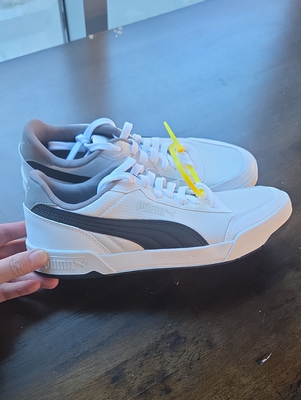 Puma Size 8 Men’s White Sneakers with Black Formstrip New With Tags